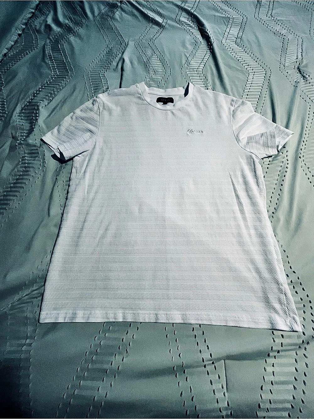 Guess Script Logo Textured T-Shirt White Large